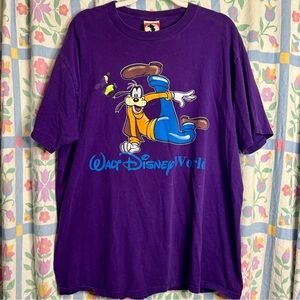 Vintage Mickey Inc Walt Disney World Solid Purple Goofy Print Graphic Tee